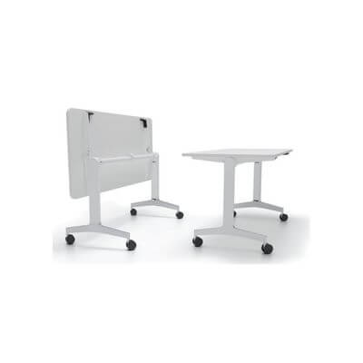 Taula abatible en forma de "T" amb rodes 120x67